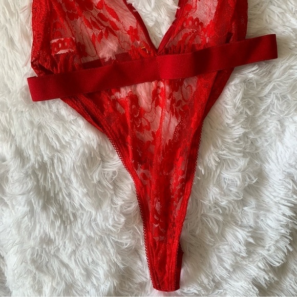 MAPALE RED LACE BODYSUIT - Picture 10 of 13